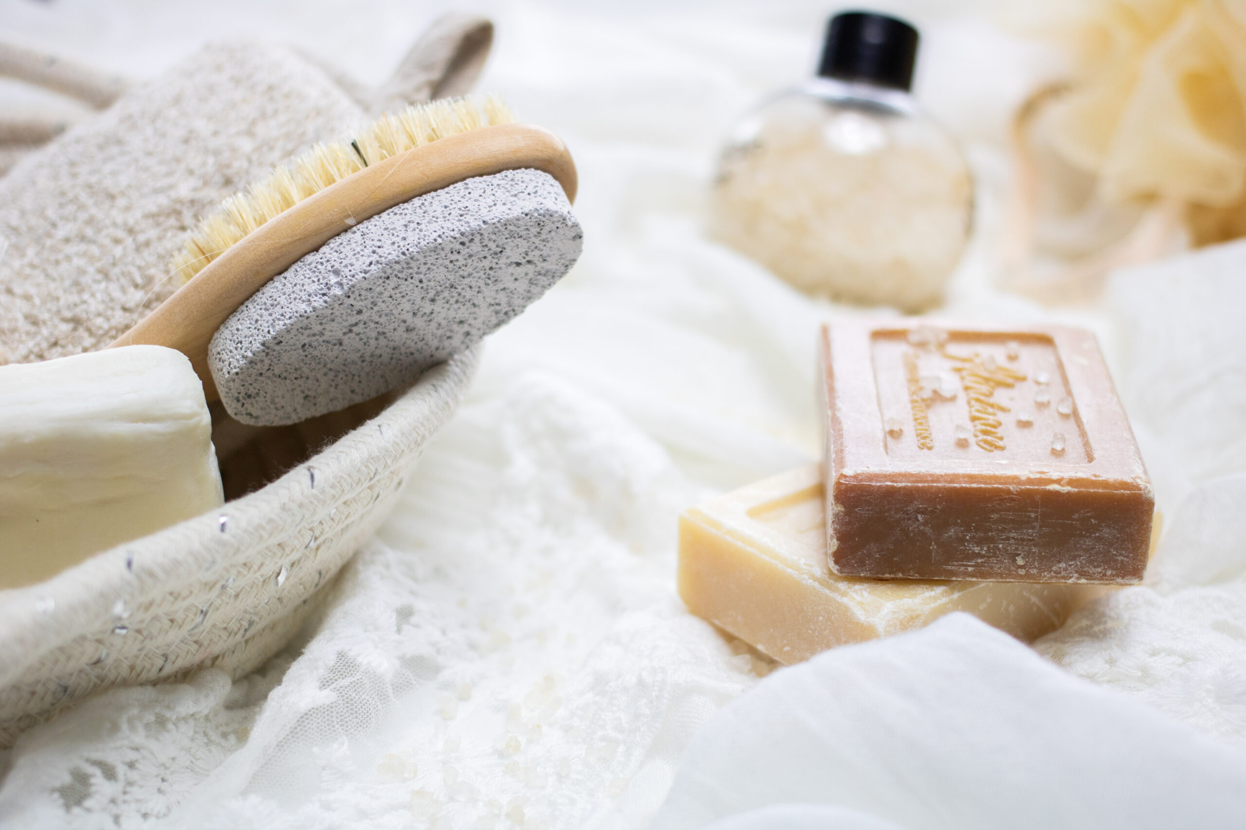 10 Health & Beauty Essentials Every Woman Should Have in 2025